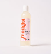 Femigist Vagelly Feminine Wash – pH-balanced formula with boric acid for intimate care and odor control.